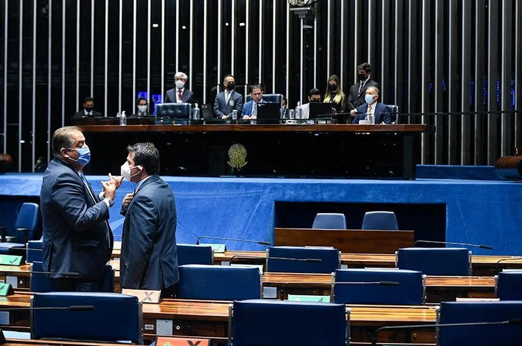 Sessão do Congresso em dezembro de 2021 (foto de arquivo): pressão para derrubada do veto presidencial sobre o Refis das pequenas empresas (Jefferson Rudy/Agência Senado)