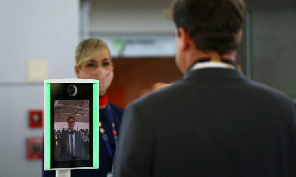 Prefeitura de SP retoma programa de reconhecimento facial e dobra câmeras com biometria