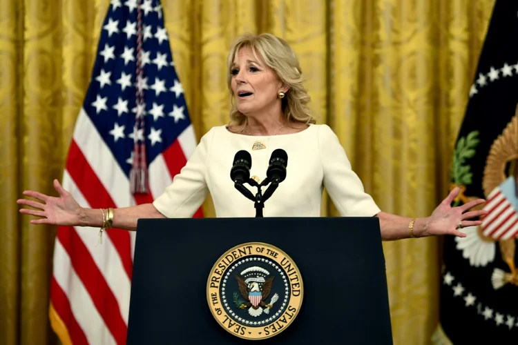 Primeira-dama dos EUA, Jill Biden, defendeu projeto de lei para oferecer universidades comunitárias gratuitas (AFP/AFP)