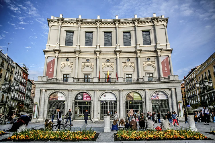 Vista do Teatro Real de Madri. (Andrea Comas/Reuters)
