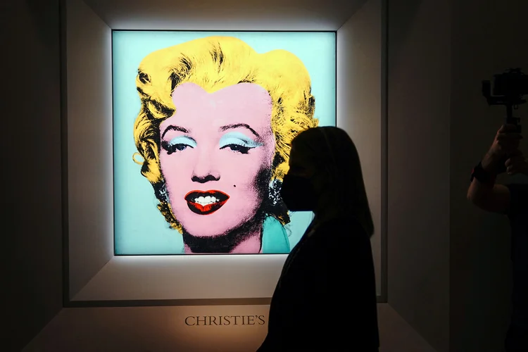 Retrato de Marilyn Monroe feito por Andy Warhol vai a leilão com valor estimado em US$200 mi. (Carlo Allegri/Reuters)