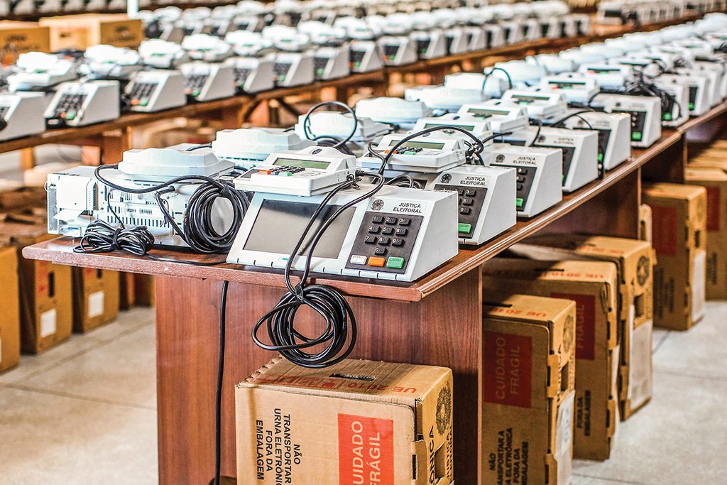 Urna eletrônica é segura? Entenda como o equipamento e a votação funcionam