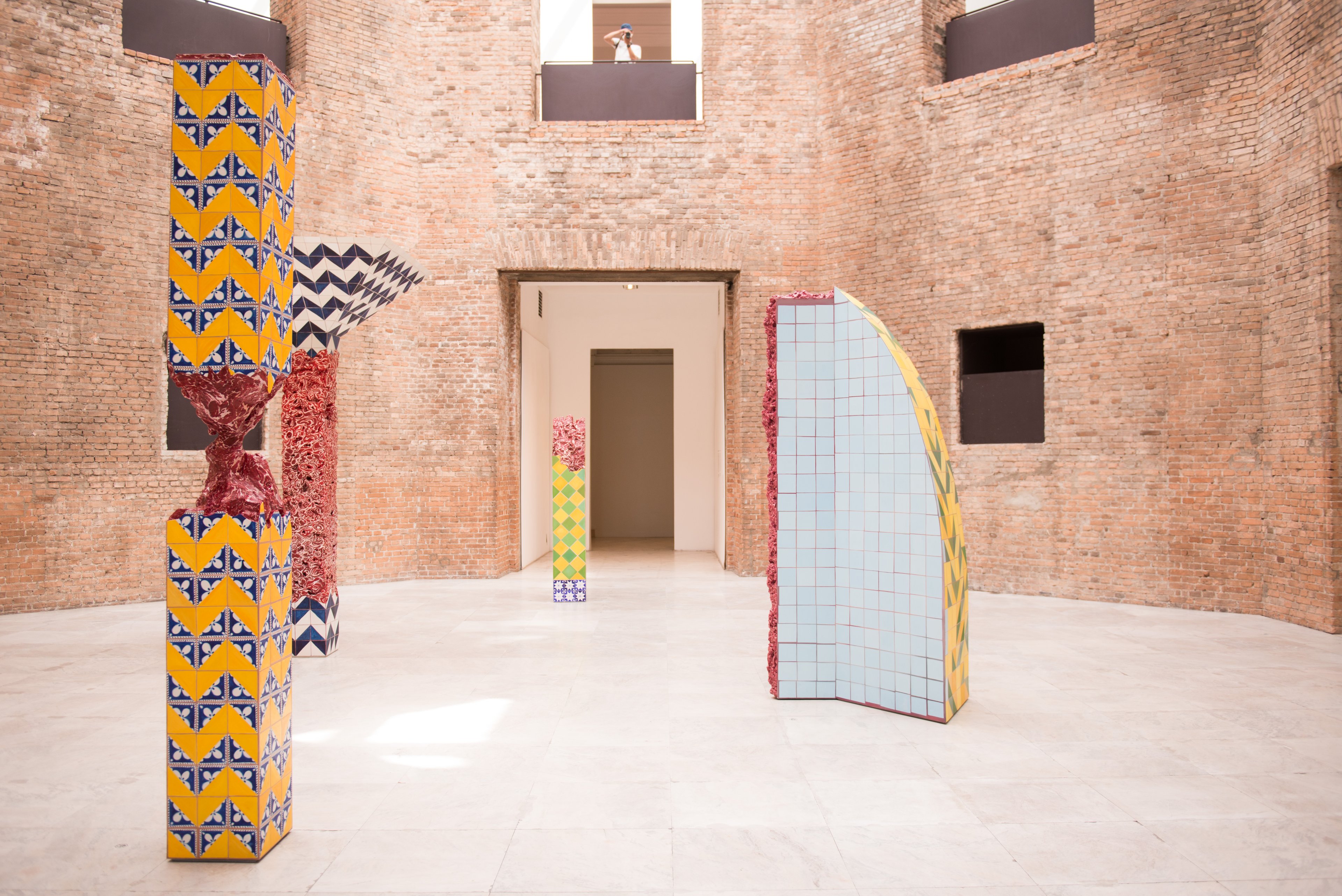Exposição de Adriana Varejão, uma das artistas mais potentes da atualidade Exposição de Adriana Varejão, uma das artistas mais potentes da atualidade