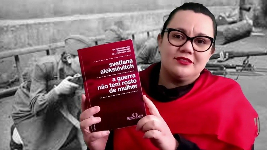 Suellem Wismiszyn lê trecho da obra da ucraniana Svetlana Aleksiévitch Suellem Wismiszyn lê trecho da obra da ucraniana Svetlana Aleksiévitch