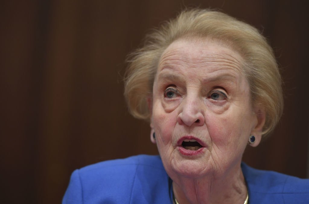 Morre Madeleine Albright, primeira mulher secretária de estado dos EUA