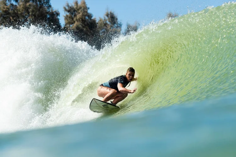 As vagas serão limitadas, por ora, a 200 membros. (Kelly Cestari/World Surf League/Getty Images)