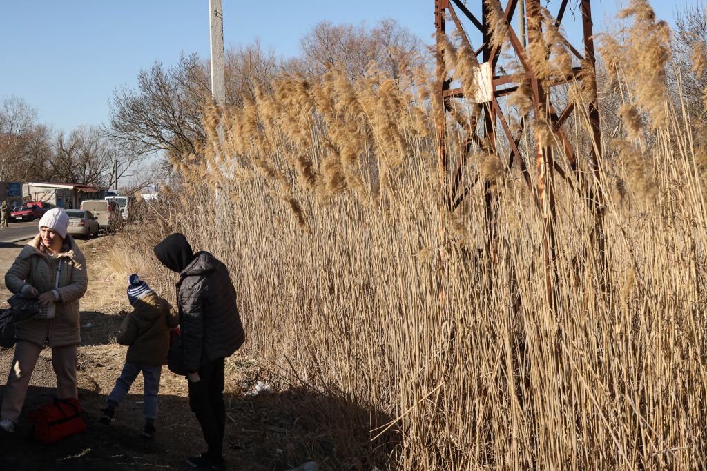 Refugiados da guerra na Ucrânia: Rússia alerta para risco de expansão da Otan (Getty Images/Jonathan Alpeyrie/Bloomberg)