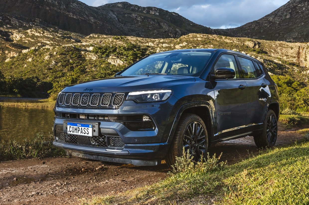 Jeep Compass terá versão híbrida que faz 52 km/l no Brasil