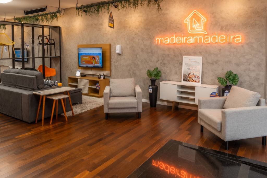 Loja da MadeiraMadeira em Curitiba: empresa está com vagas abertas (MadeiraMadeira/Divulgação)