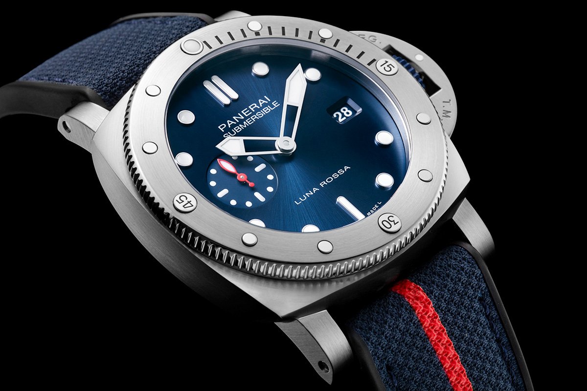 Panerai Submersible QuarantaQuattro Luna Rossa