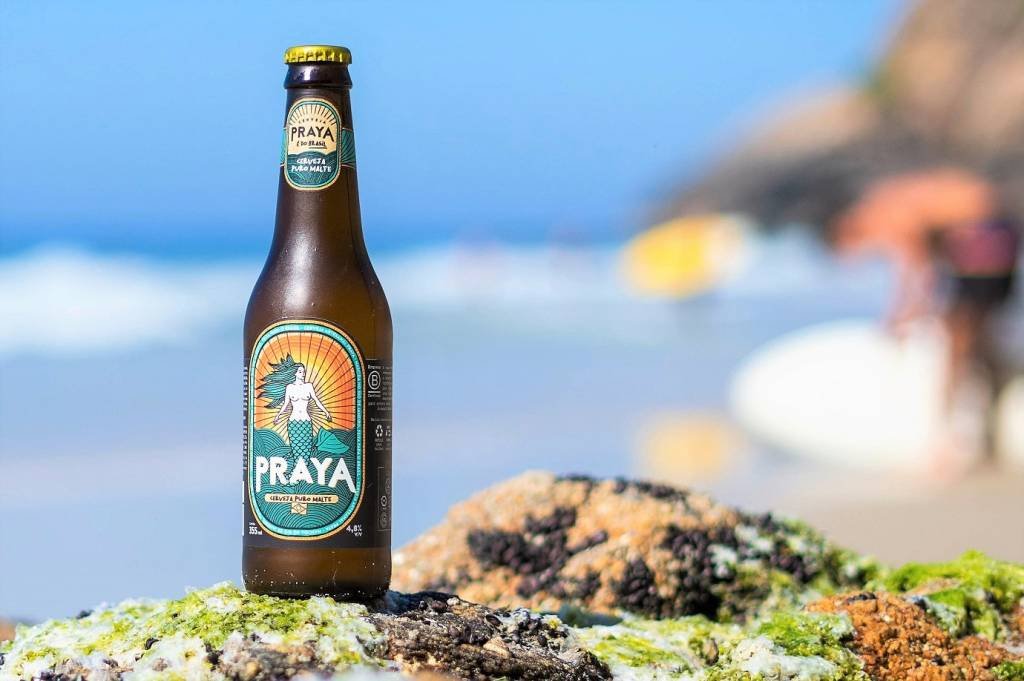 Cerveja de trigo Praya agora lança versão puro malte