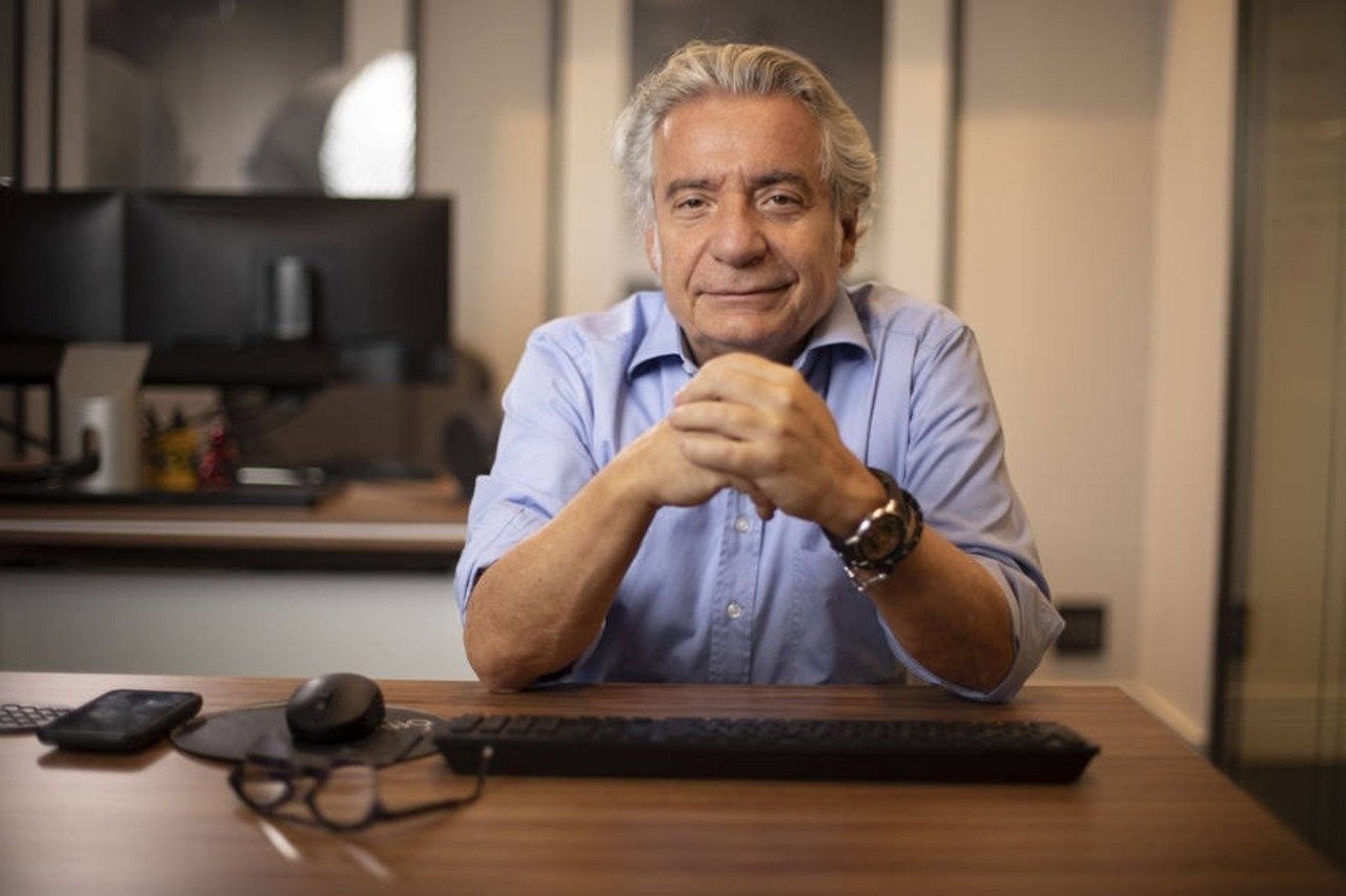 Bolsonaro demite presidente da Petrobras e indica Adriano Pires para cargo