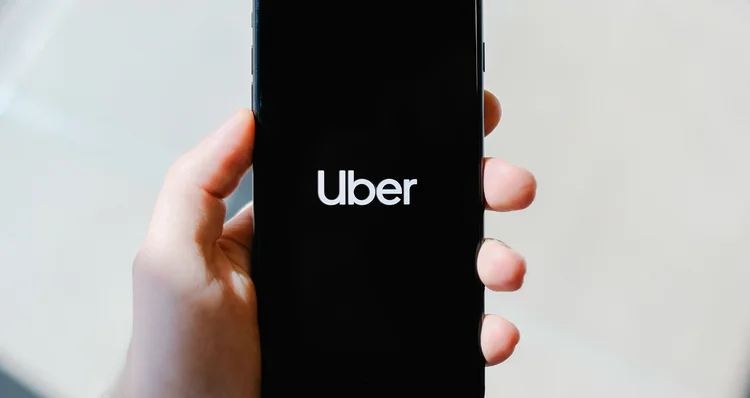 Uber: aplicativo de corrida é um dos mais populares do país (Reprodução/Unsplash)