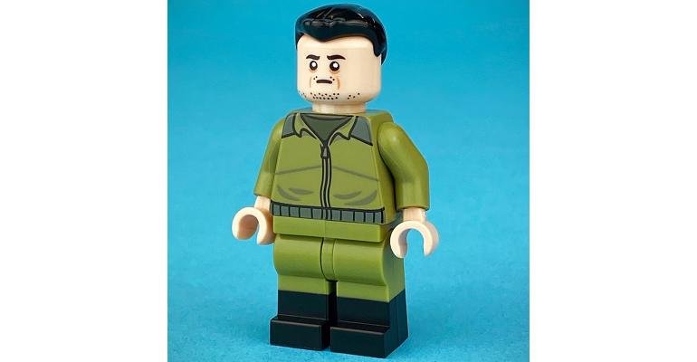 Citizen Brick produz bonecos estilo Lego de Zelensky e coquetéis molotov em miniatura (Facebook Citizen Brick/Reprodução)