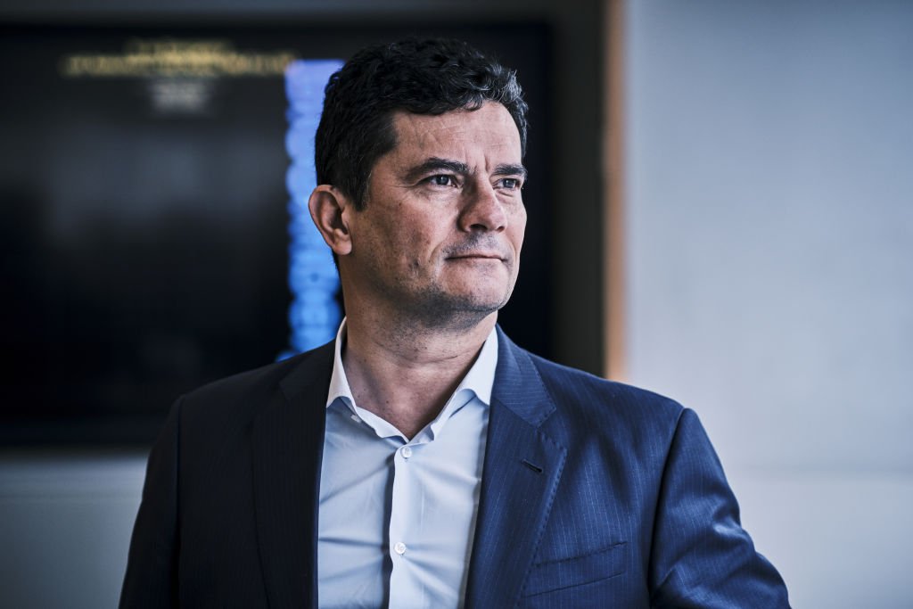 Moro desiste de candidatura à Presidência