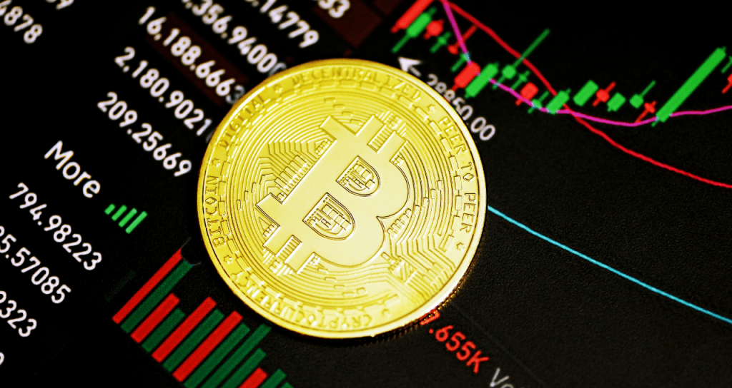 Especialistas brasileiros indicam para onde vai o preço do bitcoin até o final do ano