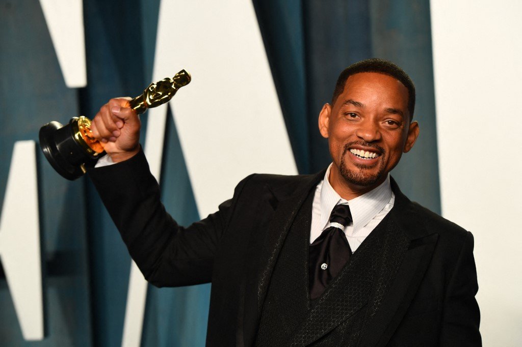 Livro de Will Smith volta à lista de mais vendidos após tapa em Chris Rock