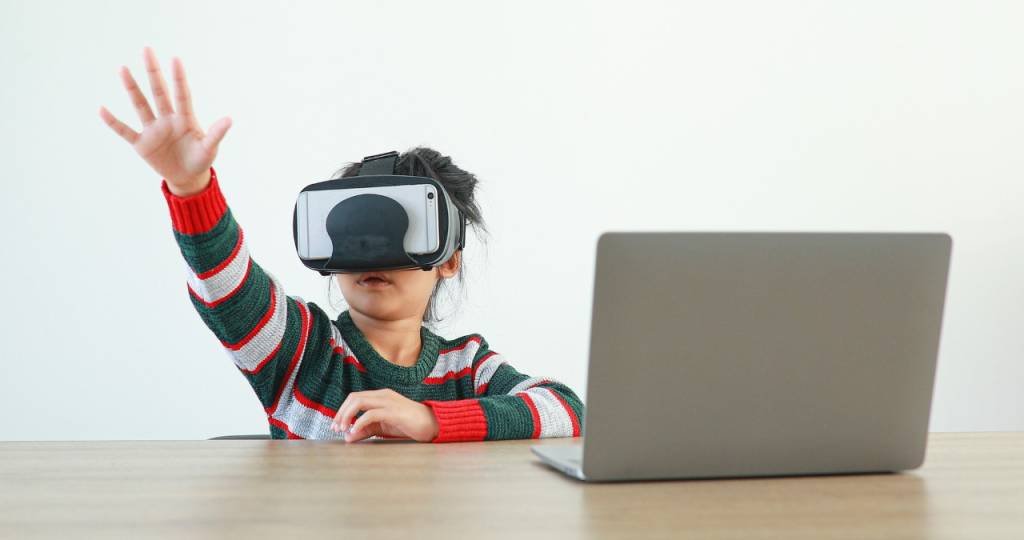 Metaverso na educação: o virtual em contraste com o real