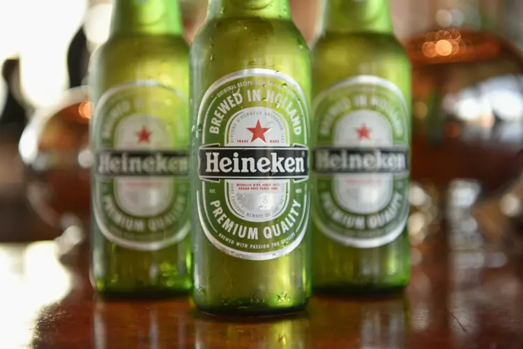 Heineken: gigante de bebidas deixa Rússia após 18 meses de tratativas (AFP/Divulgação)
