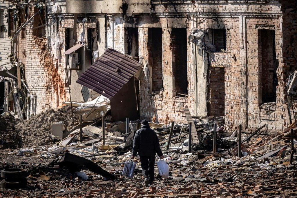 Ucrânia: país acusa Rússia de terrorismo nuclear após ataque perto de usina (AFP/AFP)