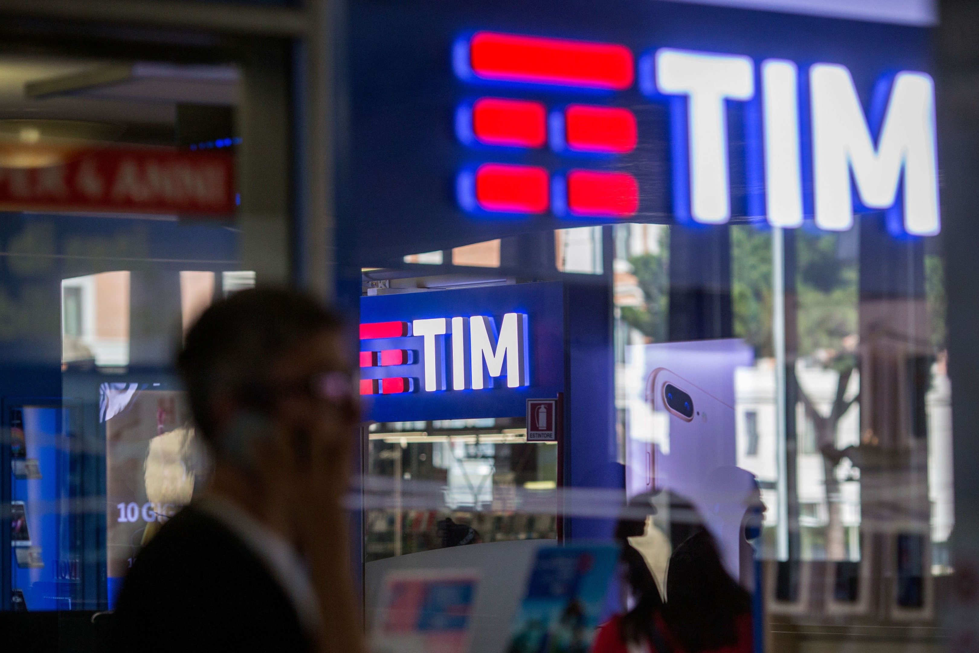 Telecom Italia SpA Stores And Fixed-Line Phones As Company Is Said To Weigh New Changes to Management