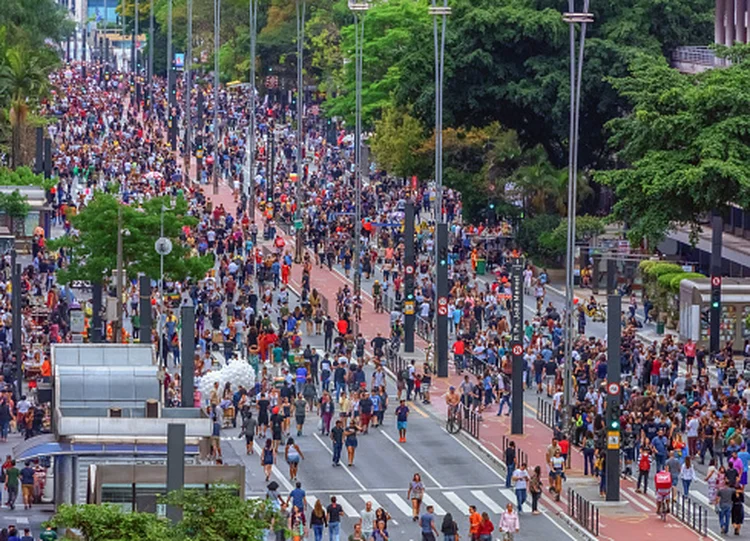Sao Paulo city, Sao Paulo state,Brazil:Incidental people strolling and having fun (Getty Images/Getty Images)