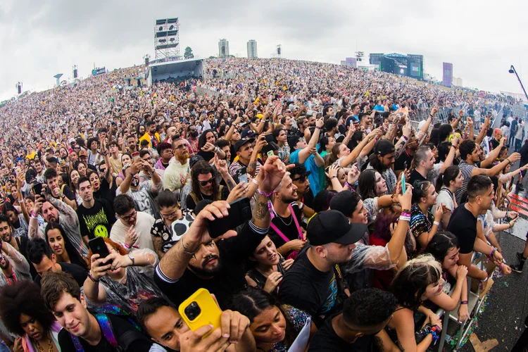 Jovens no Lollapalooza: amplo desejo de participação política da "geração Z" brasileira, mas sem ideologia definida (Mauricio Santana/Getty Images)