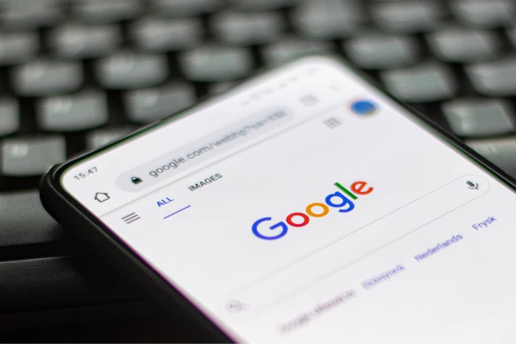 PL das Fake News: a Senacon impôs ao Google medida cautelar que obriga a plataforma a tomar medidas para garantir isonomia nas discussões do PL (NurPhoto/Getty Images)