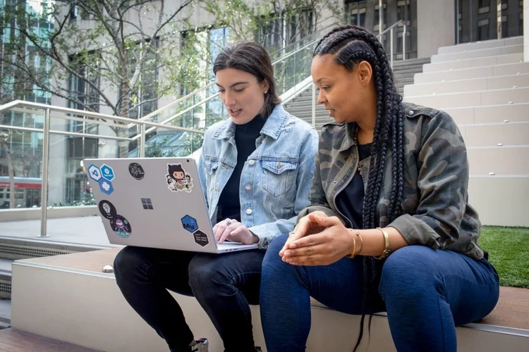 Microsoft: cursos foram idealizados pelo grupo de colaboradoras WAM (Women at Microsoft) (Microsoft/Divulgação)