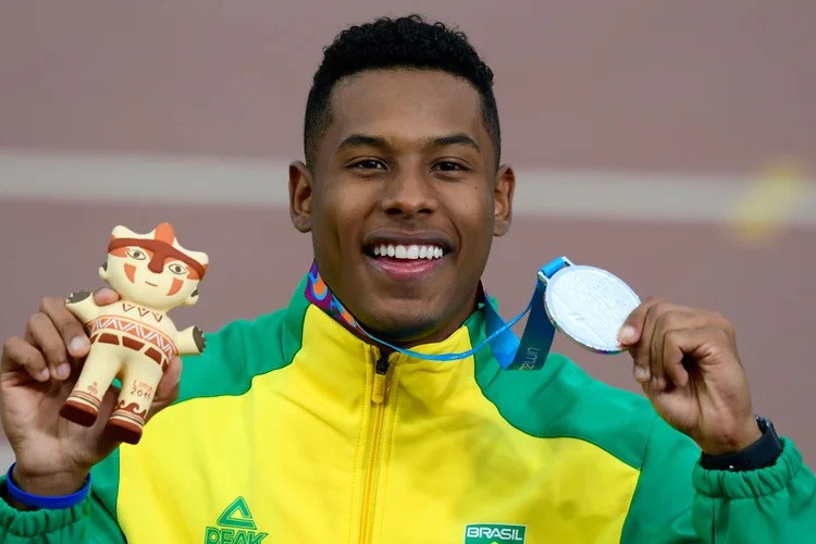 Antes de entrar no BBB22, PA, de 23 anos, já tinha uma trajetória de sucesso no atletismo, mantendo o recorde de terceiro homem mais ágil da história do país no esporte (Gustavo Garello/Jam Media/Getty Images)