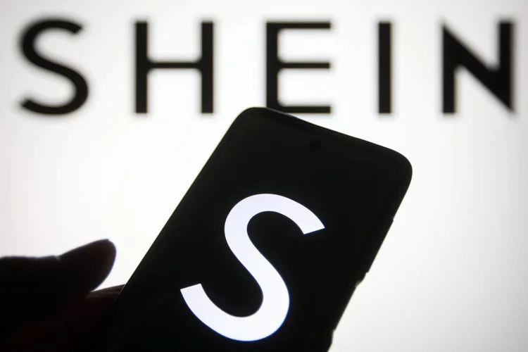 Shein: empresa foi avaliada em US$ 66 bilhões segundo um especialista ouvido pela Reuters (Pavlo Gonchar/SOPA/Getty Images)