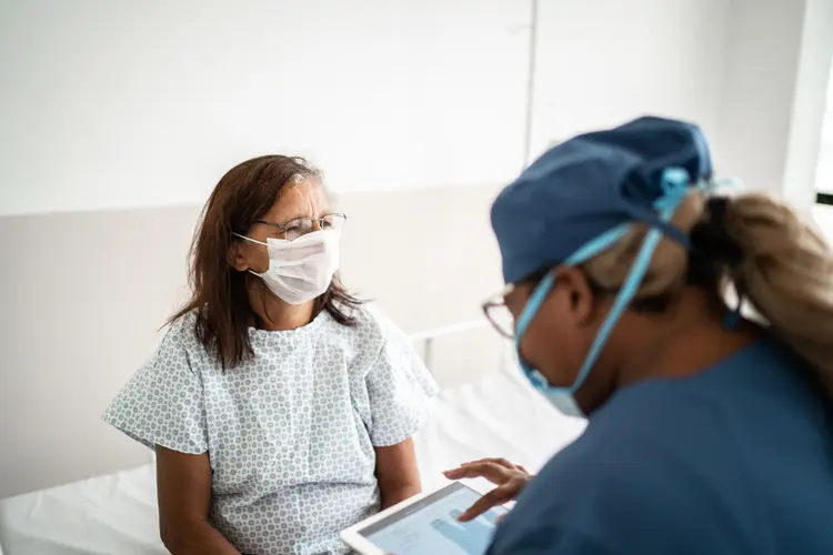 Internet nos hospitais: a pandemia de covid-19 acelerou a adoção de ferramentas digitais em hospitais públicos (FG Trade/Getty Images)