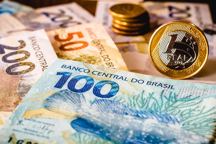 No caso dos fundos instalados no Brasil, há ainda uma alíquota de 20% para aplicações de menos de um ano (RafaPress/Getty Images)