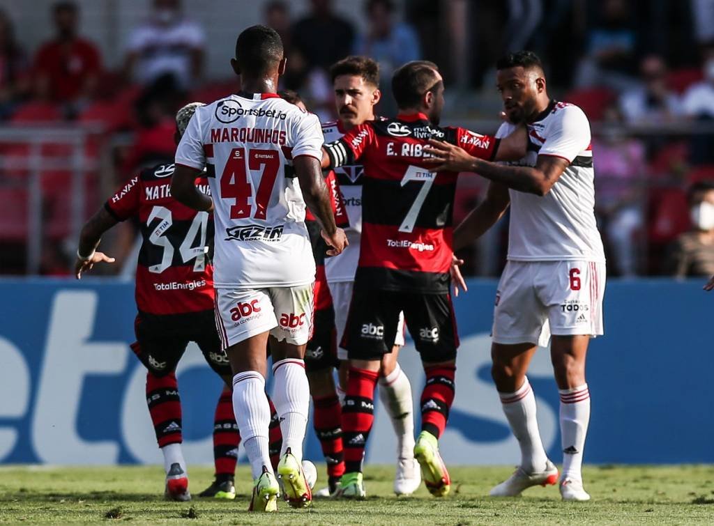 Jogos de hoje, domingo, 17; onde assistir e horários