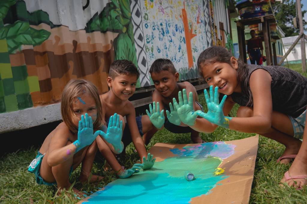 Comunidade ribeirinha da Boa Esperança, no Amazonas: população comemora a chegada do hub comunitário (Dell/Divulgação)
