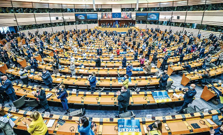 Parlamento Europeu, em Bruxelas, na Bélgica: lei de dados digitais pioneira (Dursun Aydemir/Anadolu Agency/Getty Images)