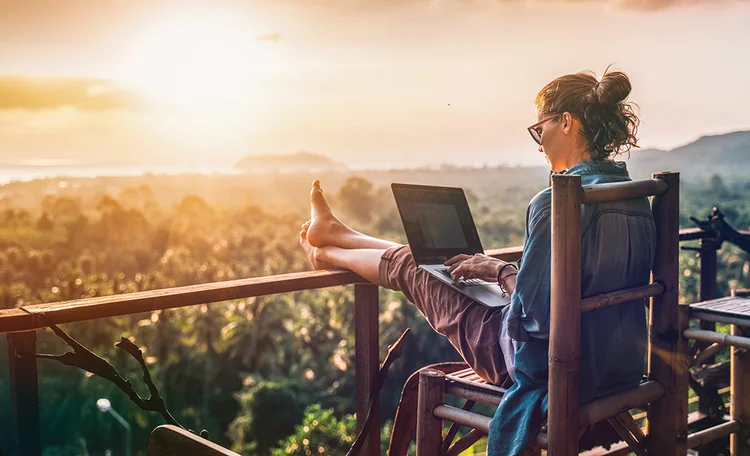 Empresa 100% remota a referência da cultura corporativa (Olezzo/Getty Images)