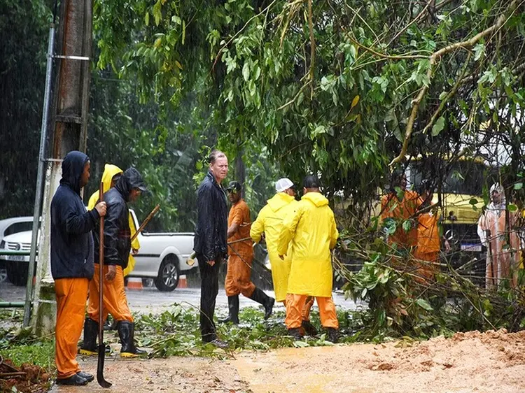 Segundo a prefeitura de Angra dos Reis, o município registrou um volume recorde de chuvas nas últimas 48 horas (Prefeitura de Angra dos Reis/Reprodução)