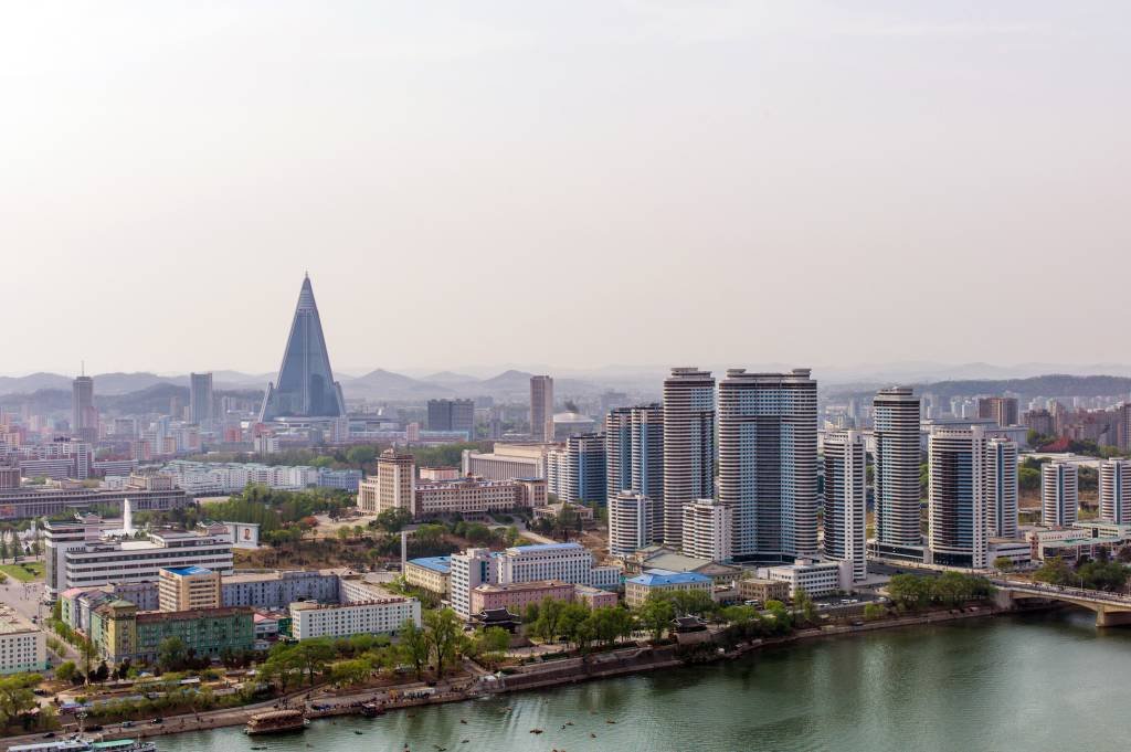 Na Coreia do Norte há apartamentos de luxo para todos? Não é bem assim