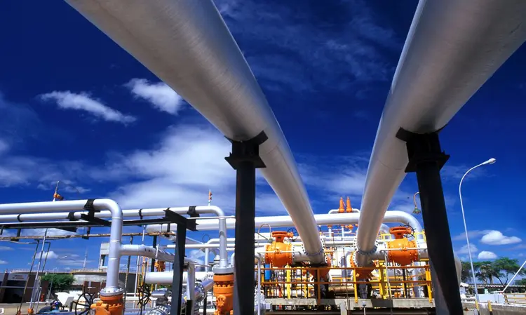 Dutos da unidade de processamento de gás natural no pólo industrial de Guamaré (Agência Petrobras/Reprodução)