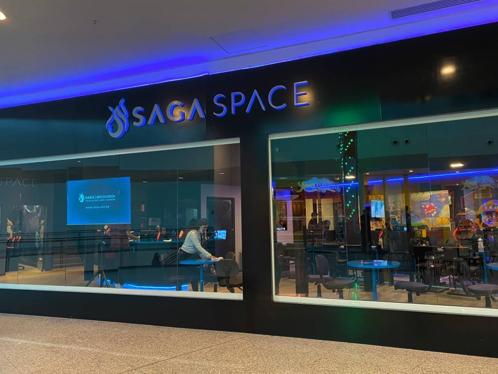 Frente do SAGA Space no Bernardo Plaza Shopping