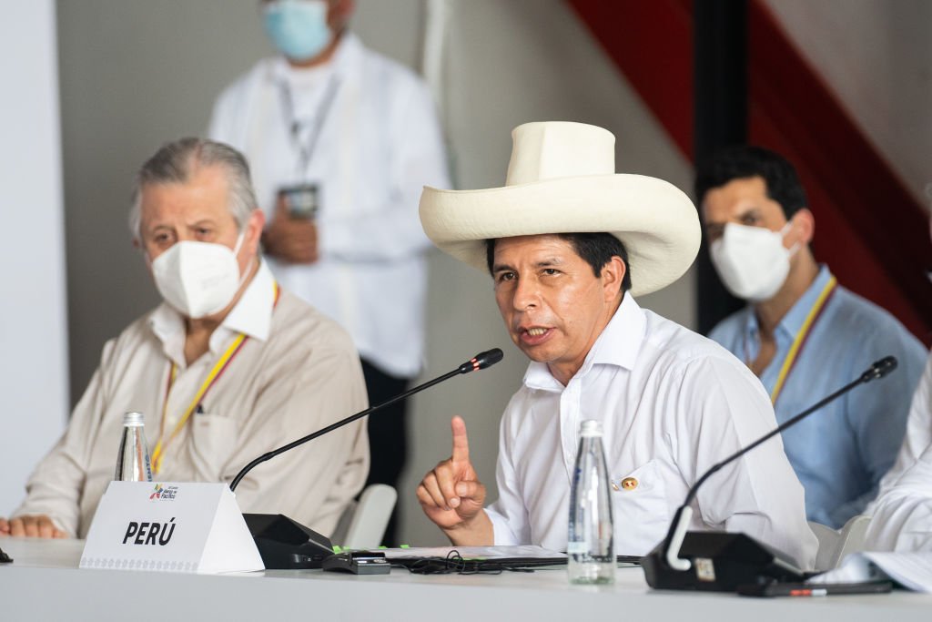 Presidente do Peru defende castração química obrigatória para estupradores de menores de idade, adolescentes e mulheres (Bloomberg / Colaborador/Getty Images)