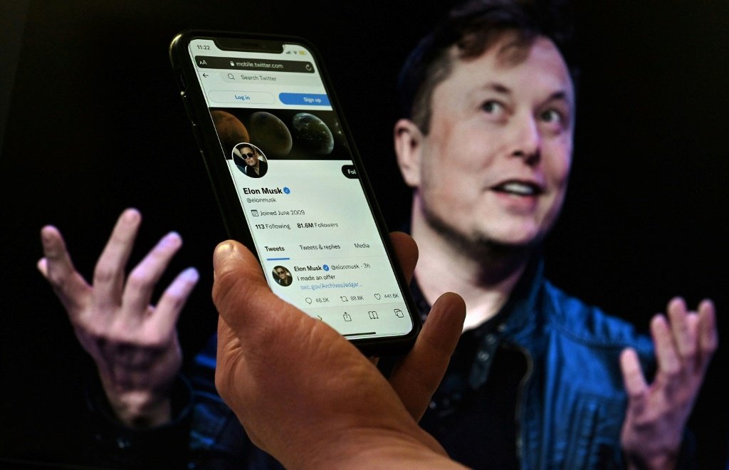 Elon Musk, o novo dono do Twitter: fortuna ilíquida fez com que o bilionário recorresse a empréstimos (AFP/AFP)