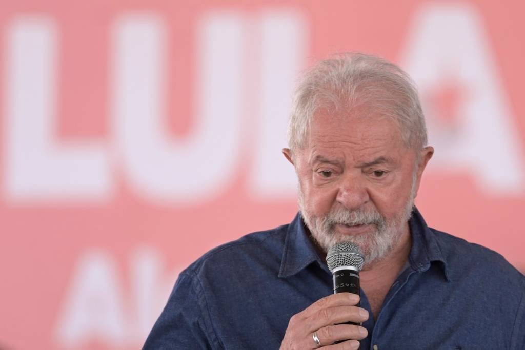 Lula: criado no governo do ex-presidente Michel Temer (MDB), o teto de gastos foi várias vezes criticado pelo ex-presidente (Getty Images/DOUGLAS MAGNO/AFP)