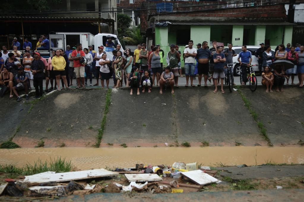 Tragédia em Recife: meteorologistas atribuem as chuvas torrenciais a um fenômeno chamado "ondas do leste", comum nesta época do ano (BRENDA ALCANTARA/AFP/Getty Images)