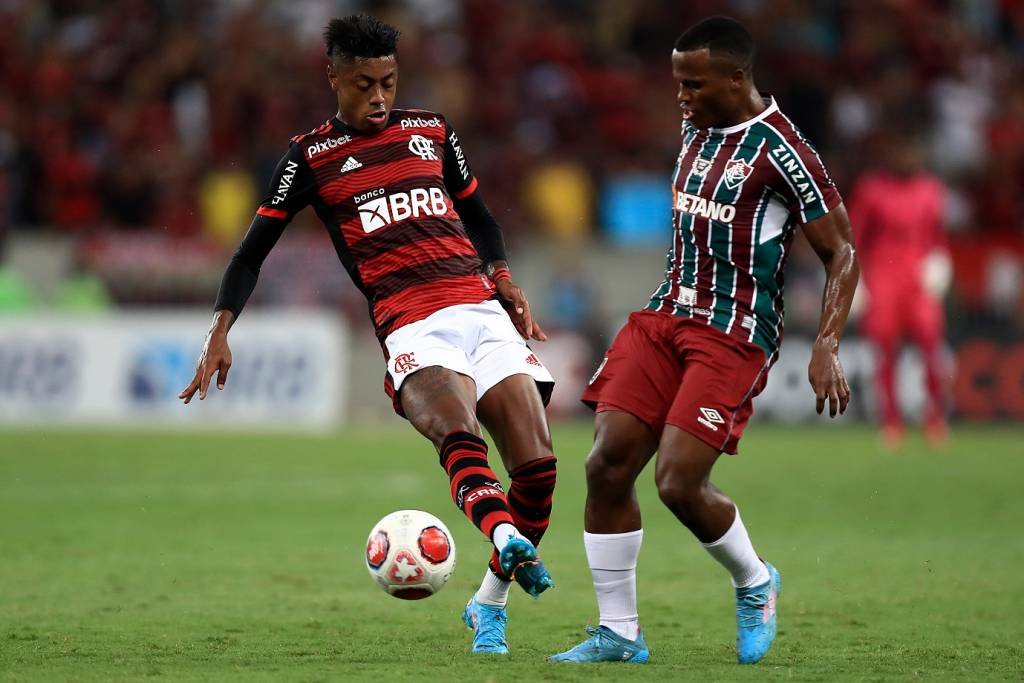 Em 2022 todos os 20 clubes da Série A do Brasileirão tiveram sites de apostas esportivas entre os seus patrocinadores (Buda Mendes/Getty Images)