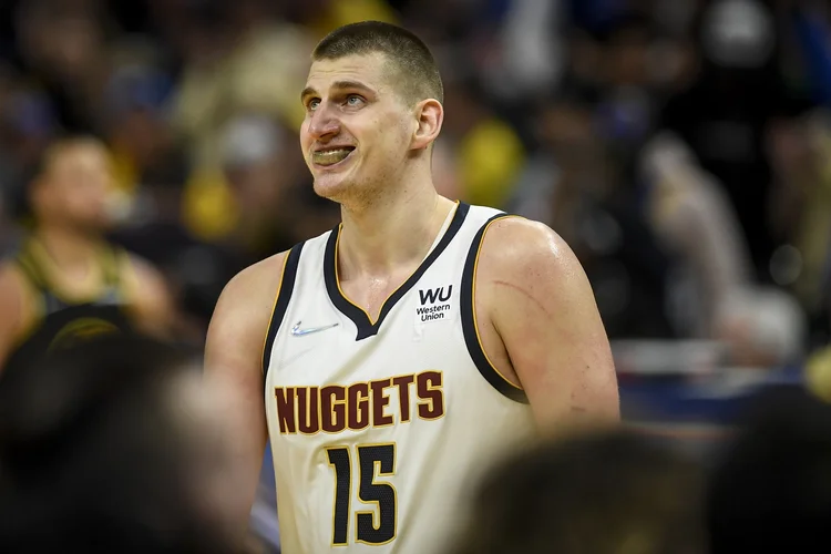 Jokic: Esse verão não foi dos melhores. Na verdade, foi o contrário. Jogamos dois meses e meio a mais (AAron Ontiveroz/MediaNews Group/The Denver Post/Getty Images)