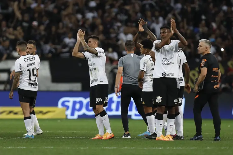 Corinthians: Para levar os três pontos, a equipe de Vitor Pereira terá que quebrar a sequência de seis jogos sem vitória contra o time goiano (Ricardo Moreira/Getty Images)
