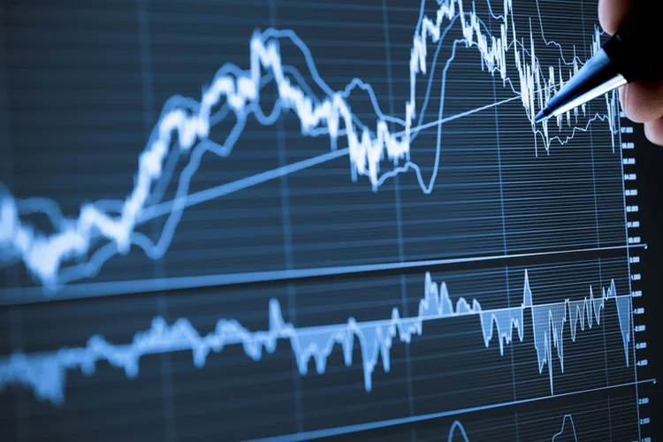 Market Analyze (Nikada/Getty Images)