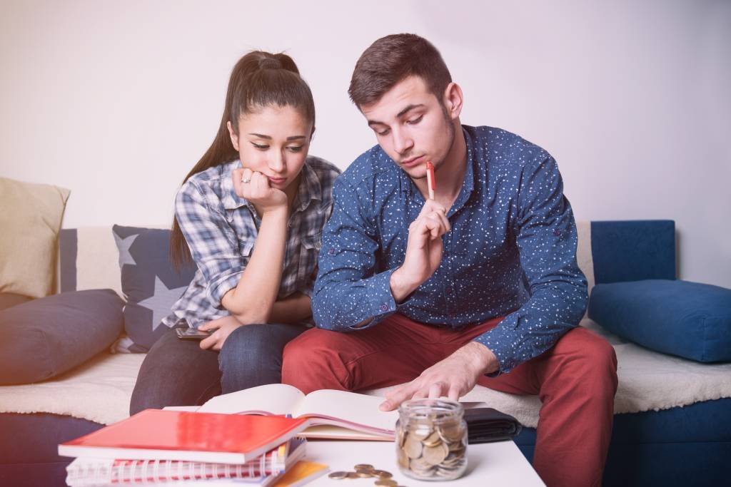 Dia dos Namorados chegando: 6 dicas de organização financeira para casais